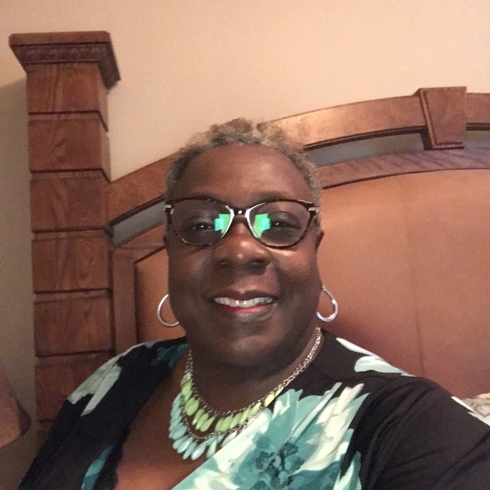 Meet your Posher, Evangelist cynthia